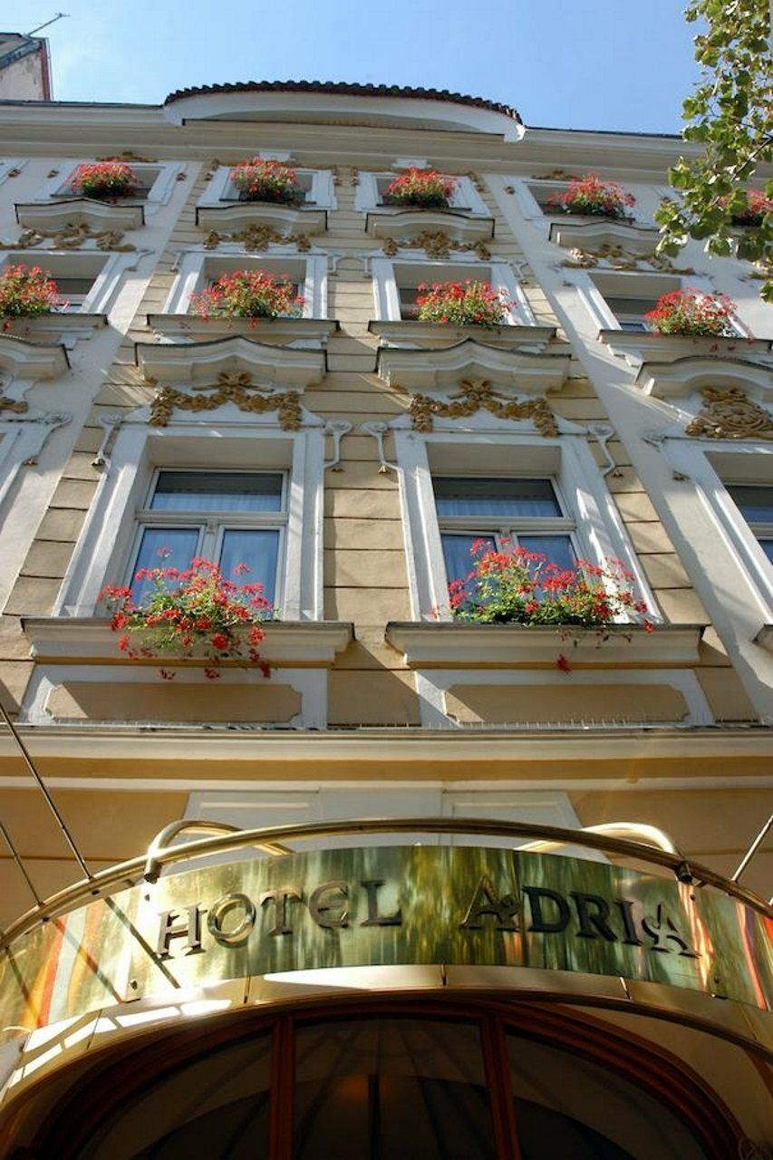 Adria Hotel Прага Экстерьер фото